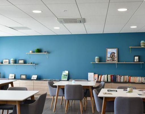 Le Club-House <span>Espace de rencontre <br />& d'animation</span>